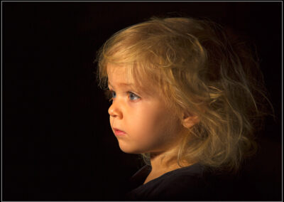 children,child,copy space,low key,beauty,caucasian,girl,head shot,face,complexion,kids,play,playing,family,young,portrait,sea,beautiful,stunning,light,lighting,studio,2 to 3 years,ethnicity,white,girls,innocent,innocence,age,alone,shot,photo,photography,profile,copyspace,low,key,copy,space,female,black,background