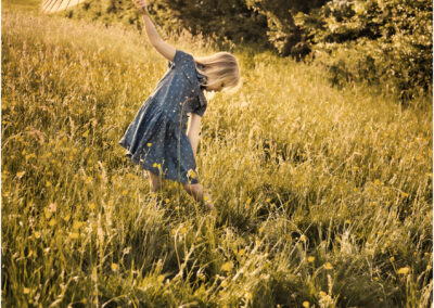 girl,young,child,buttercups,blond,spring,childhood,alone,buttercup,innocent,innocents,content,enjoy,female,environmental portrait,field,flower,flowers,flora,grass,outdoors,outside,peace,peaceful,portrait,summer,youth,colorful,colourful,countryside,environment,junior,natural,pretty,space,youngster,oriental umbrella,vintage,look,summer time